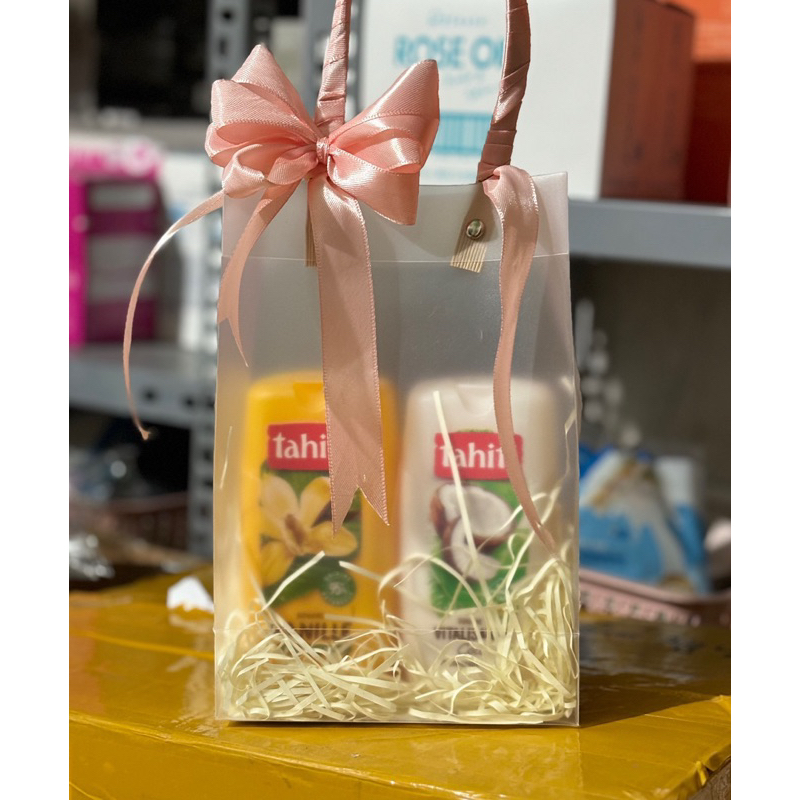 Set làm quà 2 chai sữa tắm Tatihi Pháp