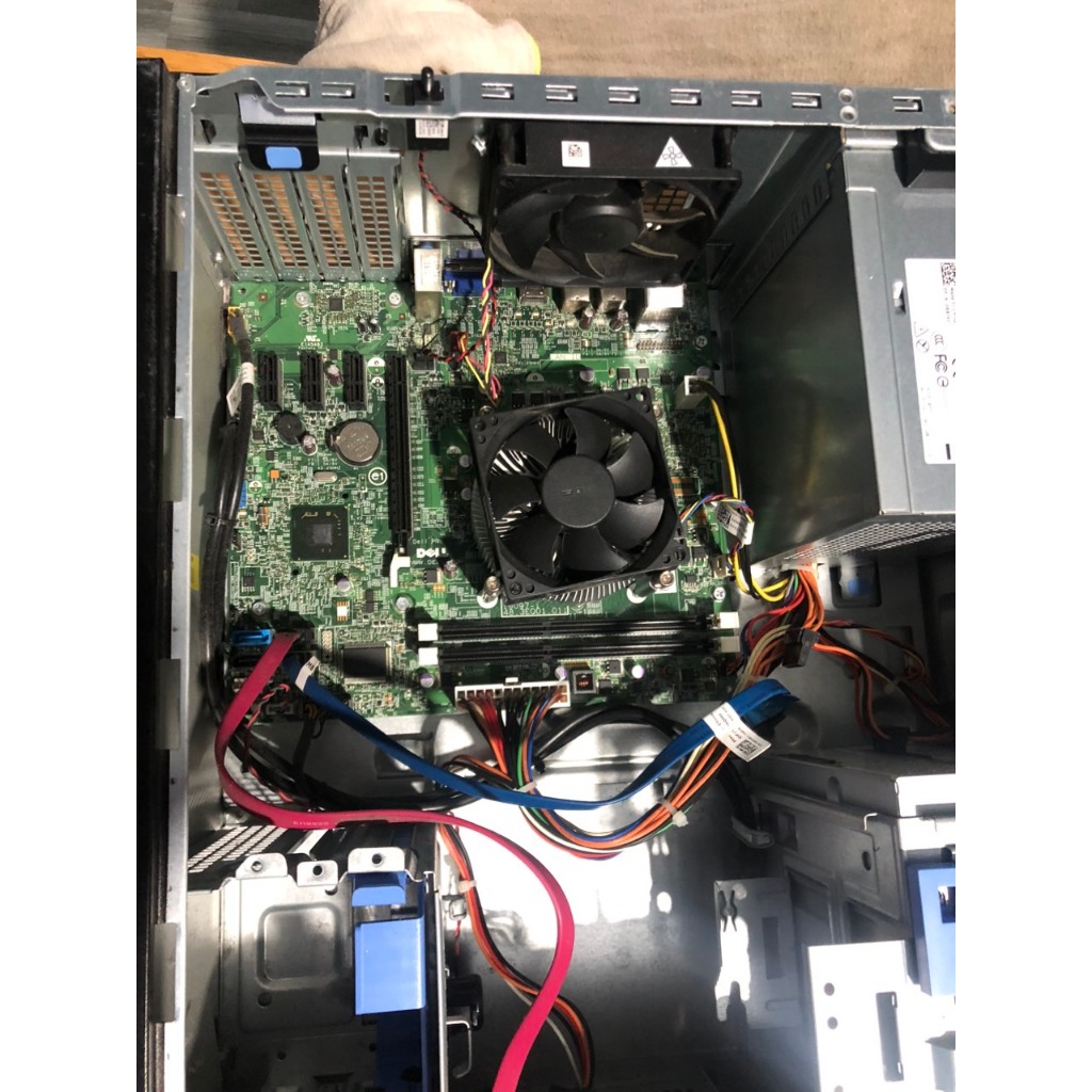 Dell optiplex 3010  MT, Chạy CPU i3 gen3 /ram 4g/hdd 250g, Thùng đứng cắm được card rời phổ thông