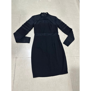 Đầm Guess xuất dư eo dưới 70cm