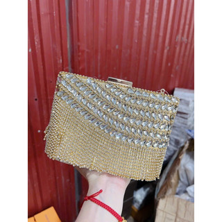 Cốp đá đi tiệc sang chảnh