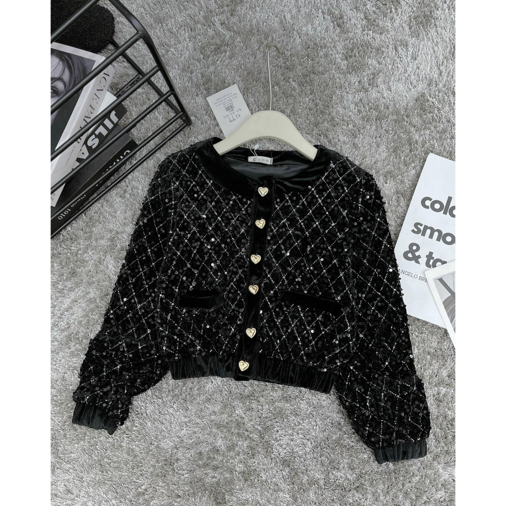 Áo khoác nhung cúc tim nhũ kim sa dài tay