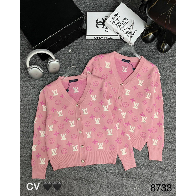 Áo cardigan len hồng LV xù QCCC