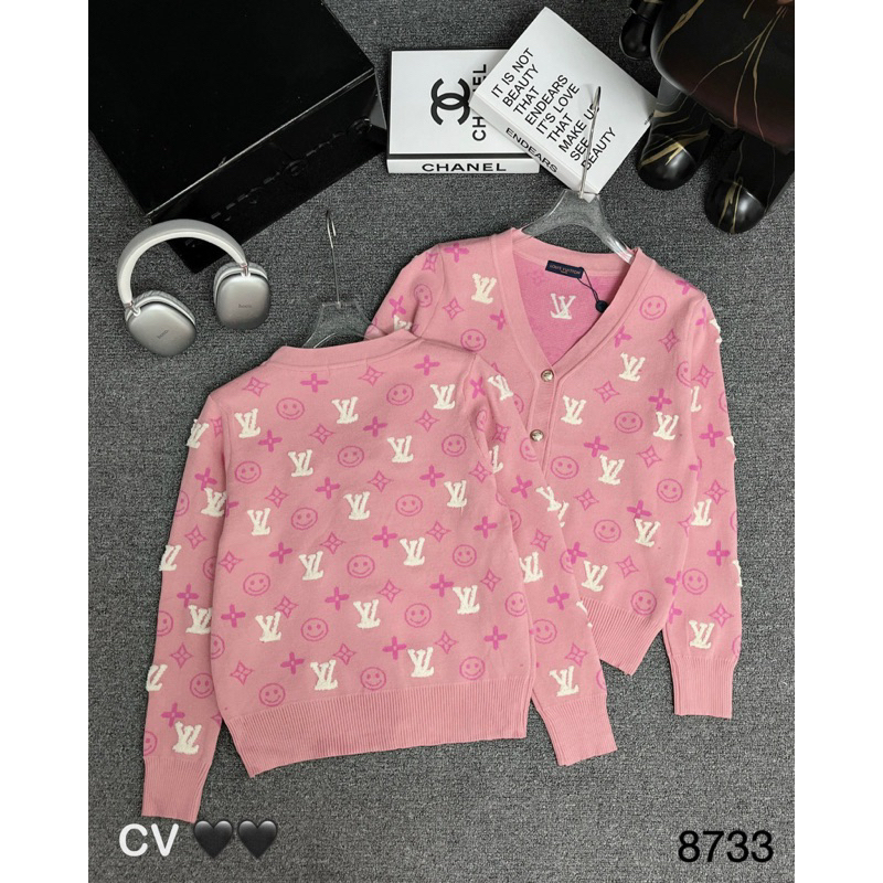 Áo cardigan len hồng LV xù QCCC