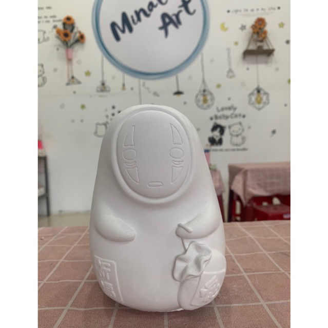 Tượng tô màu thạch cao vô diện