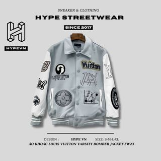 Áo khoác louis vuitton fw23 varsity bomber jacket white/grey - hype streetwear | phiên bản high quality.