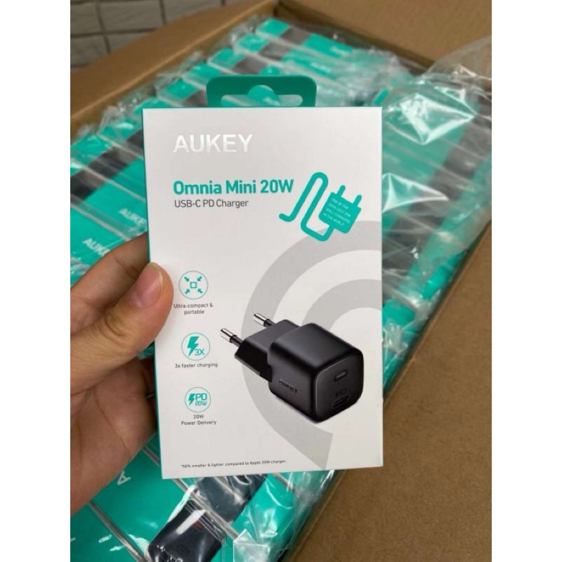 Củ sạc nhanh Aukey Omnia Mini 20W tương thích với nhiều dòng Smartphone
