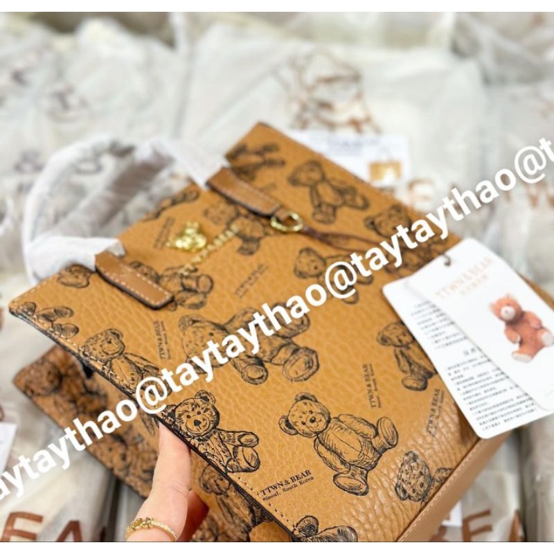 Túi xách, túi đeo chéo nữ TWB hoạ tiết gấu màu nâu siêu xinh