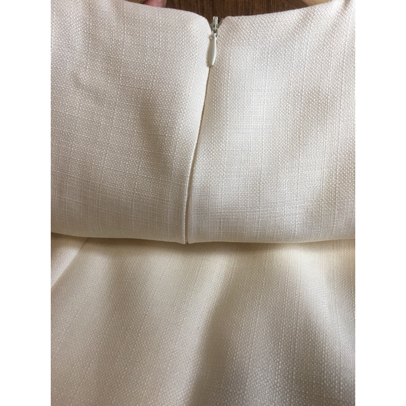 Thanh lý váy Colin