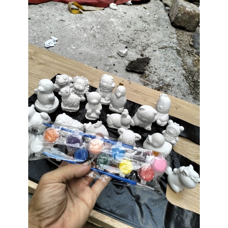 Combo 20 tượng tô màu kèm 12 màu+2 cọ