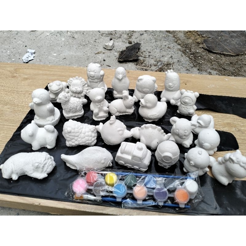 Combo 20 tượng tô màu kèm 12 màu+2 cọ