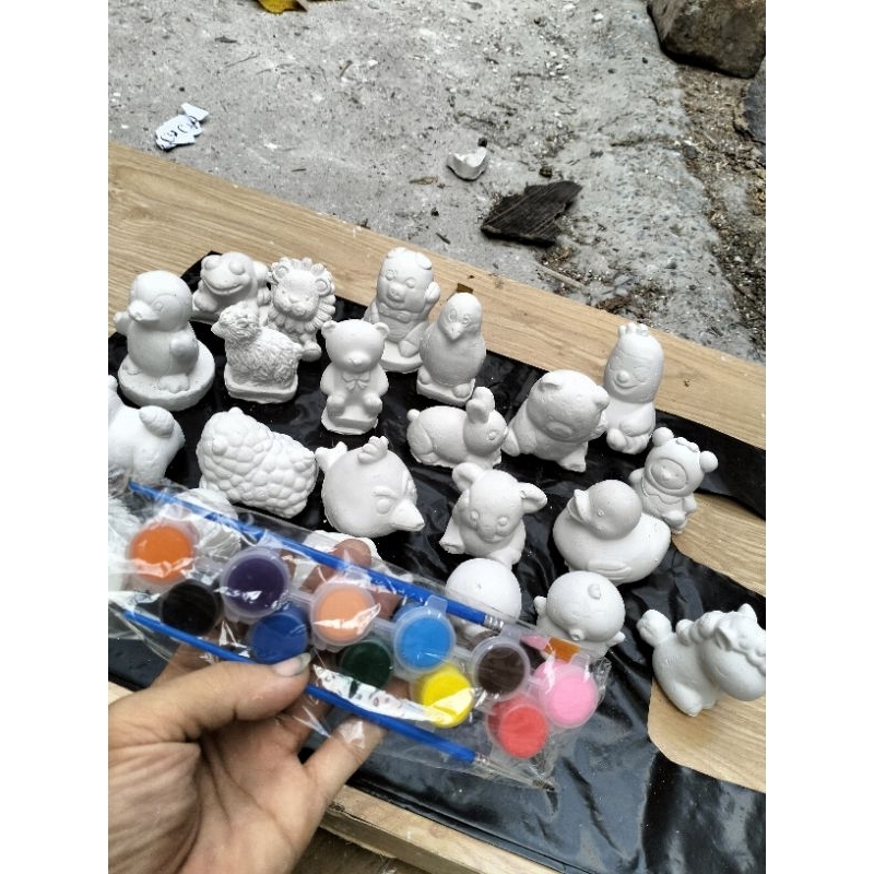 Combo 20 tượng tô màu kèm 12 màu+2 cọ