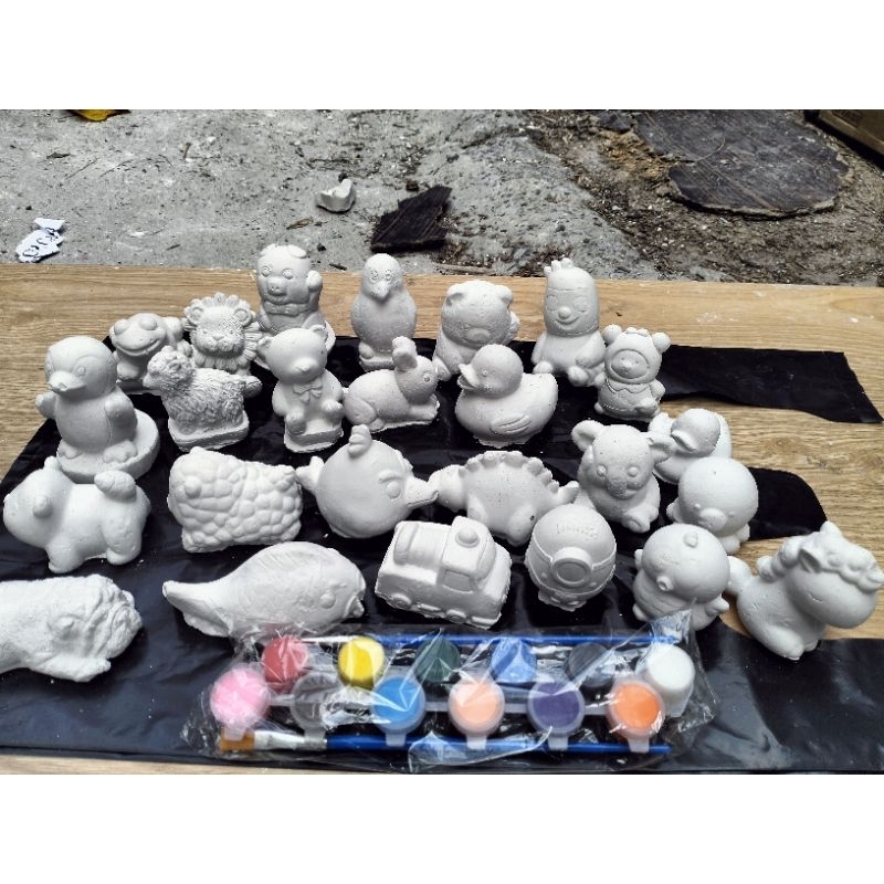 Combo 20 tượng tô màu kèm 12 màu+2 cọ