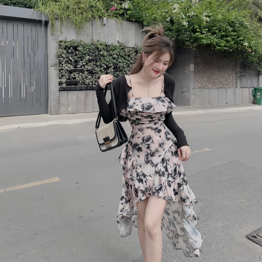 Sét váy hoa nhí 2 dây với áo cadigan chất mỏng thun gân, váy đuôi xẻ tà siêu xinh