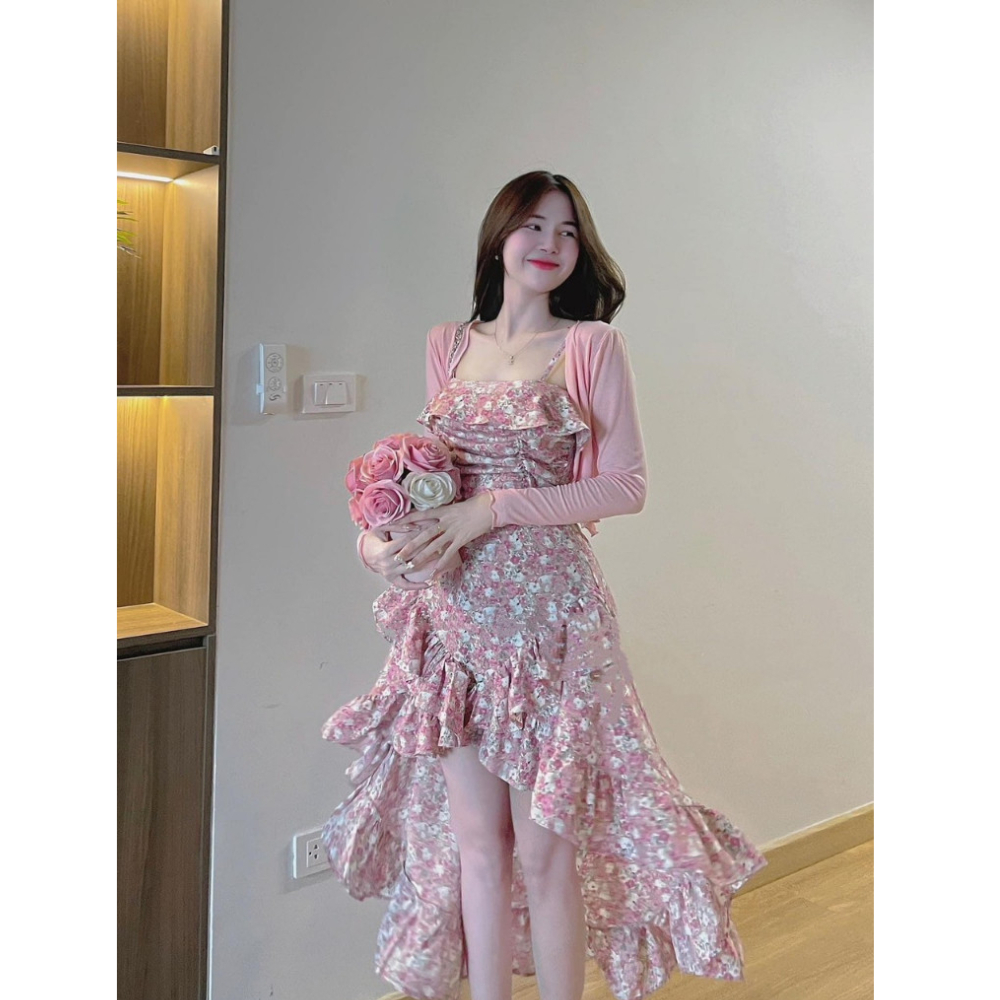 Sét váy hoa nhí 2 dây với áo cadigan chất mỏng thun gân, váy đuôi xẻ tà siêu xinh