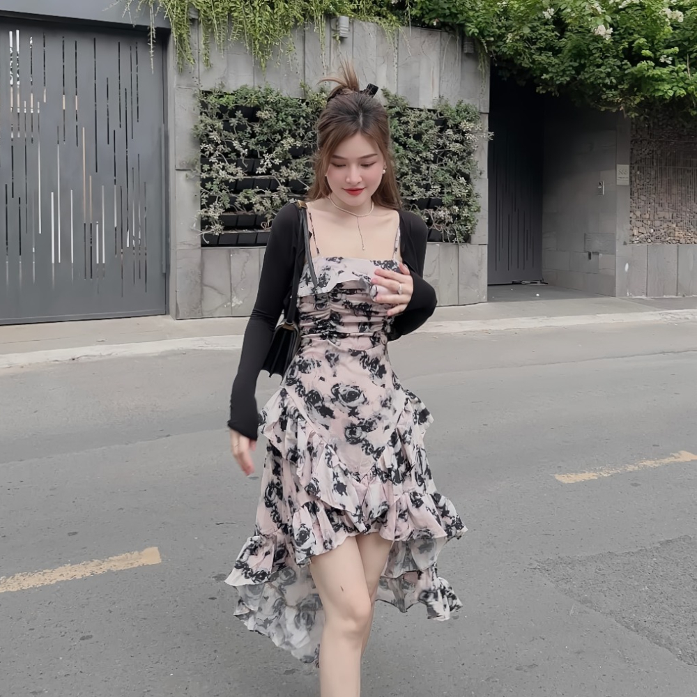 Sét váy hoa nhí 2 dây với áo cadigan chất mỏng thun gân, váy đuôi xẻ tà siêu xinh