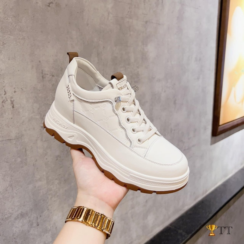 Giày độn đế êm nhẹ