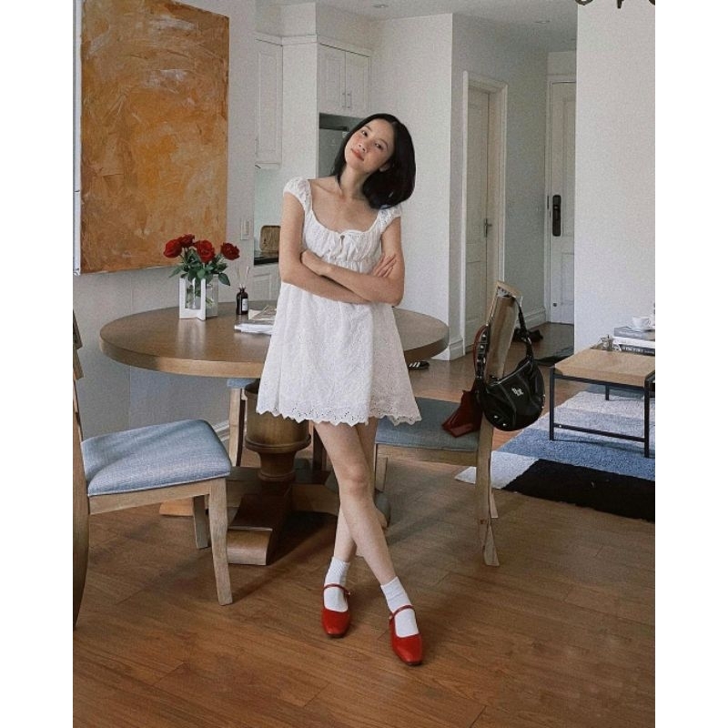 Đầm Lacey Doll dress trắng hoa thêu xinh xắn