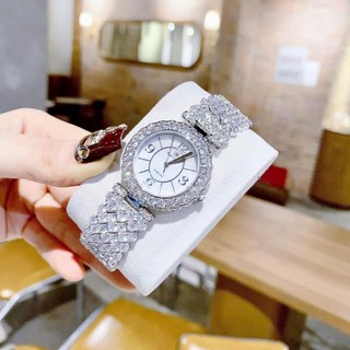 Đồng hồ nữ royal crown dây đá sang trọng
