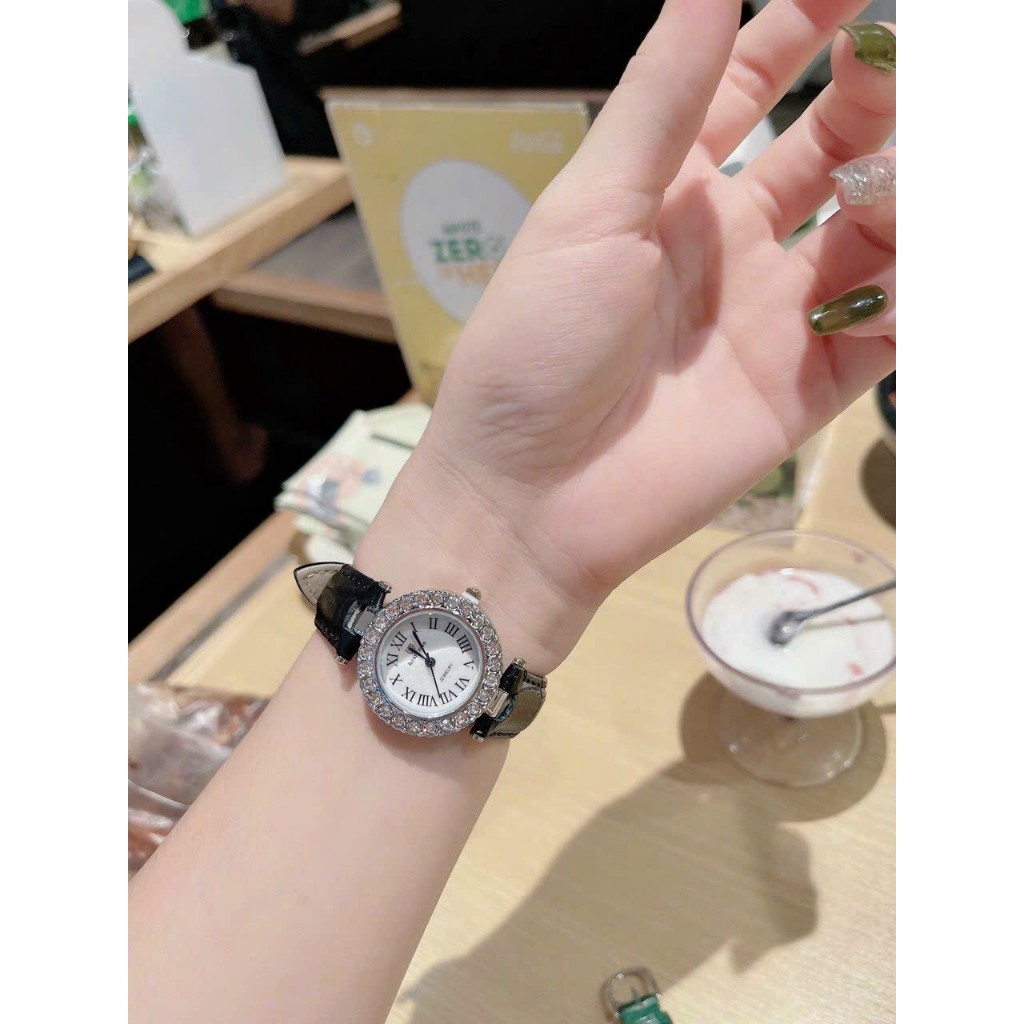 Đồng hồ Nữ ROYAL CROWN dây da - cao cấp