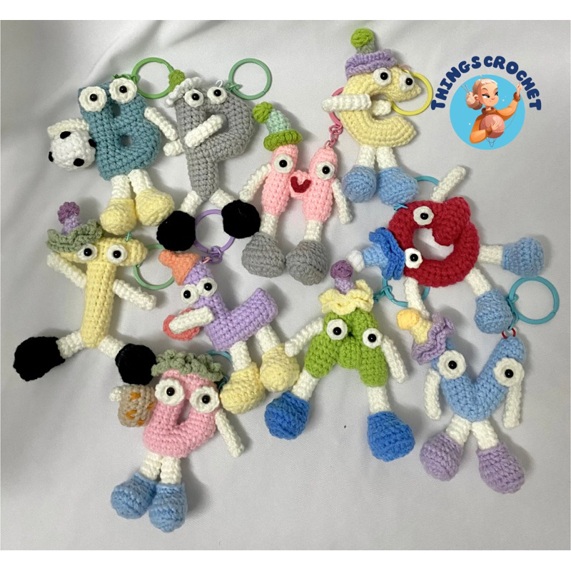 Móc khoá chữ cái bằng len đáng yêu