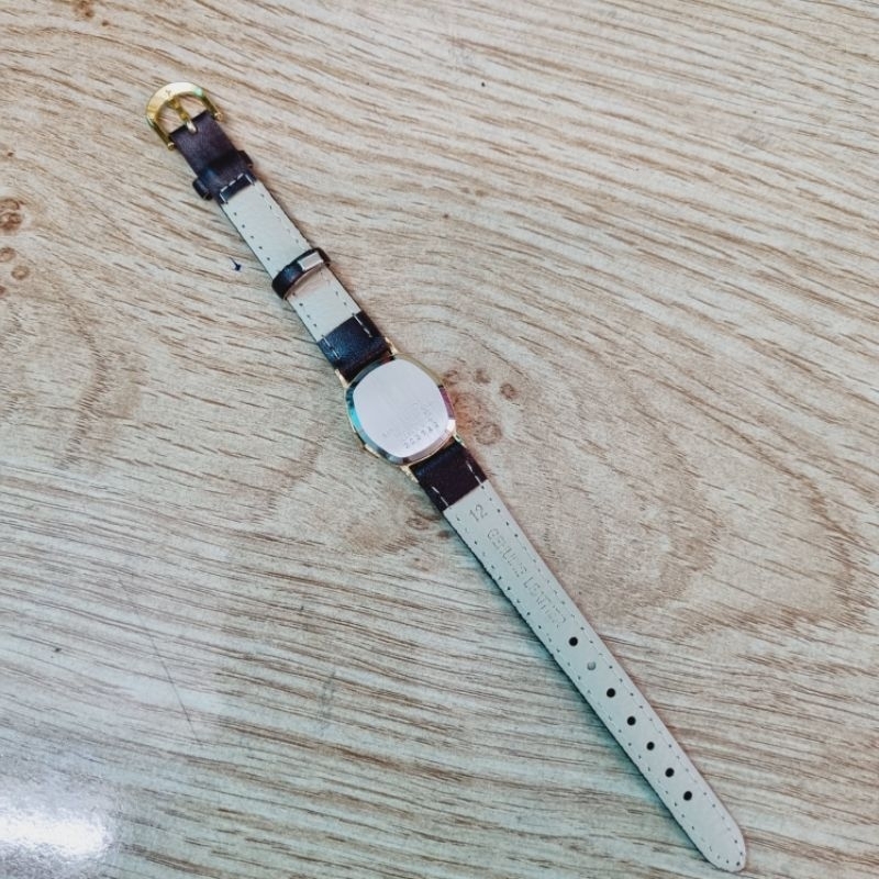 Đồng hồ nữ Seiko