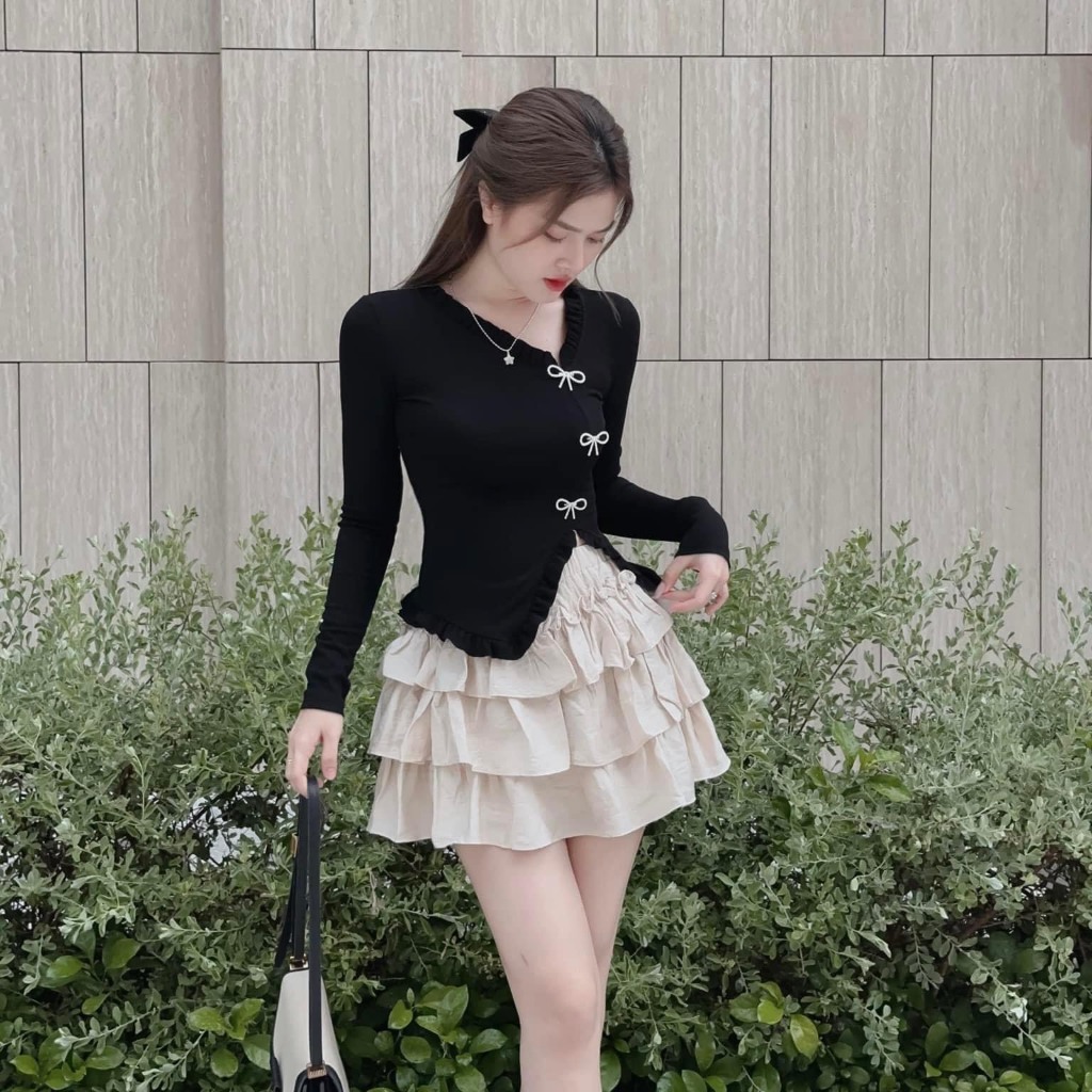 Sét Váy Dài Tay Gắn Nơ + Chân Váy Ngắn Xoè 3 Tầng Freesize Dưới 60kg