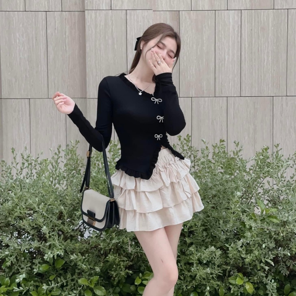 Sét Váy Dài Tay Gắn Nơ + Chân Váy Ngắn Xoè 3 Tầng Freesize Dưới 60kg