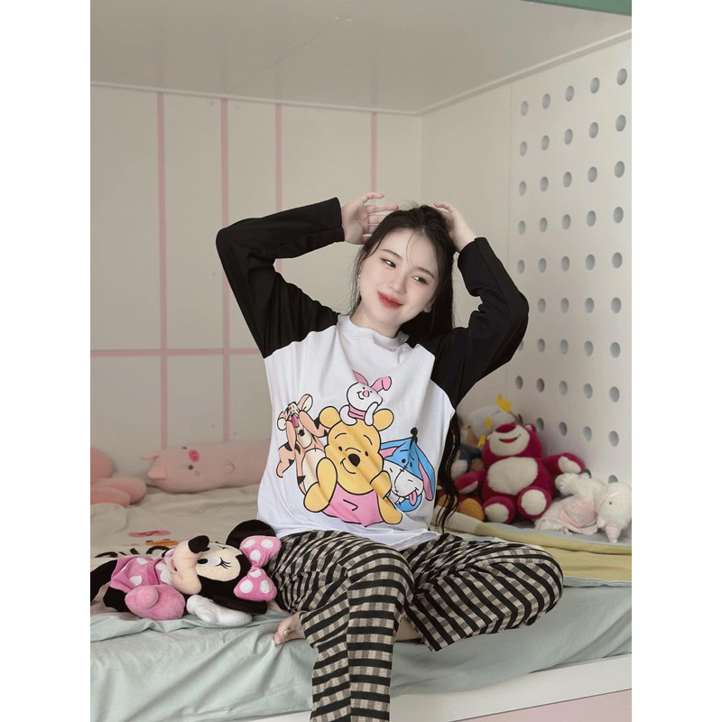 BỘ HOẠT HÌNH GẤU POO MIX QUẦN CARO ĐEN