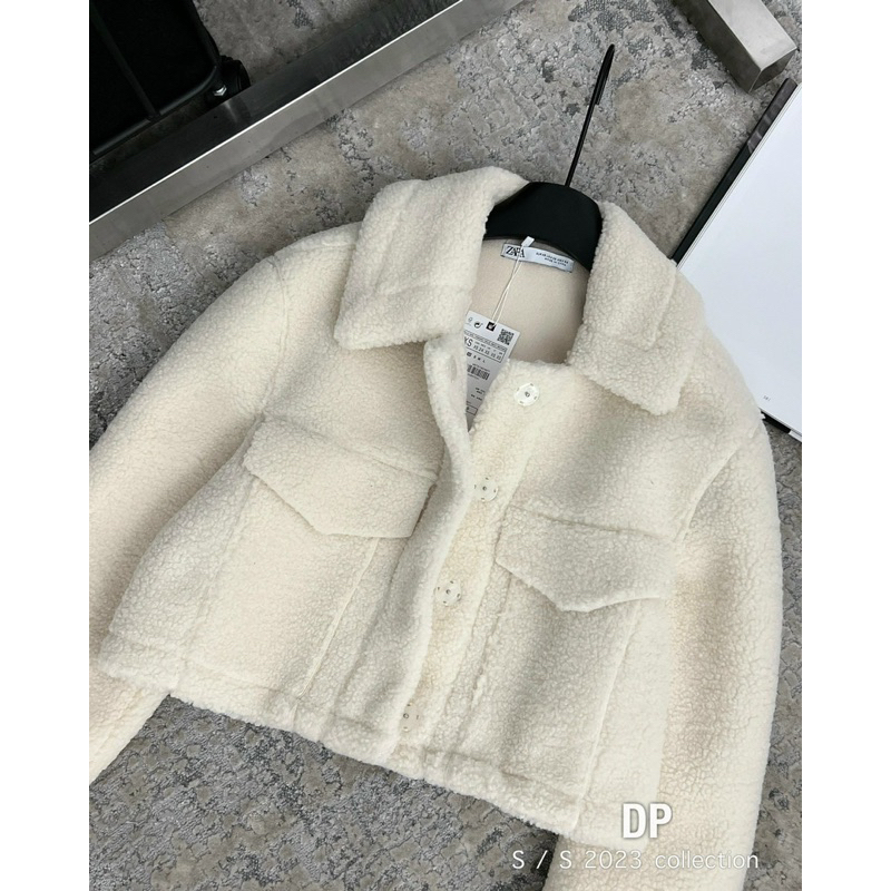 Áo lông ZR túi ngực dáng ngắn