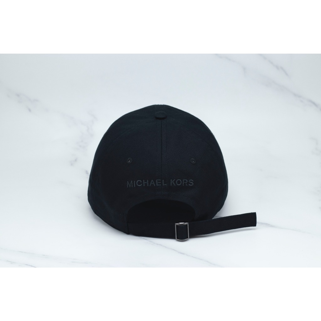 Nón Michael Kors Ballcap .