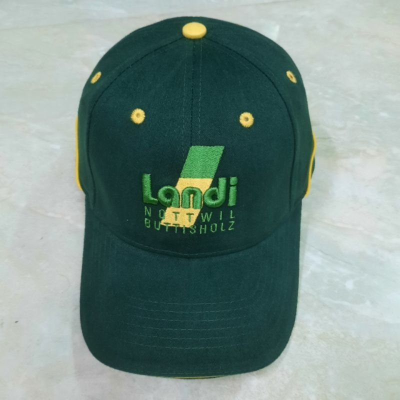 Nón màu xanh lá thêu logo/ Mũ lưỡi trai màu xanh.