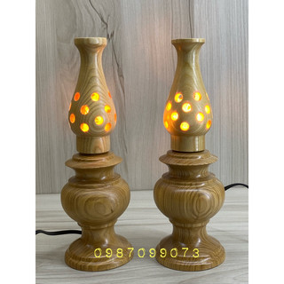 MỘT CẶP ĐÈN THỜ GỖ SỒI CAO 25CM