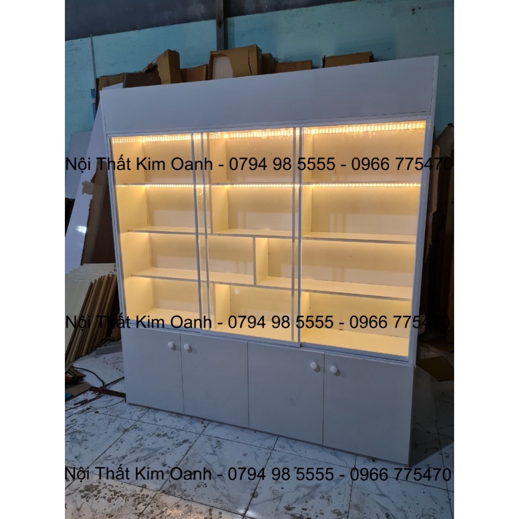 TỦ KÊ TRƯNG BÀY NHỰA ĐÀI LOAN SẴN LED 200*180 - NHẬN THEO YÊU CẦU