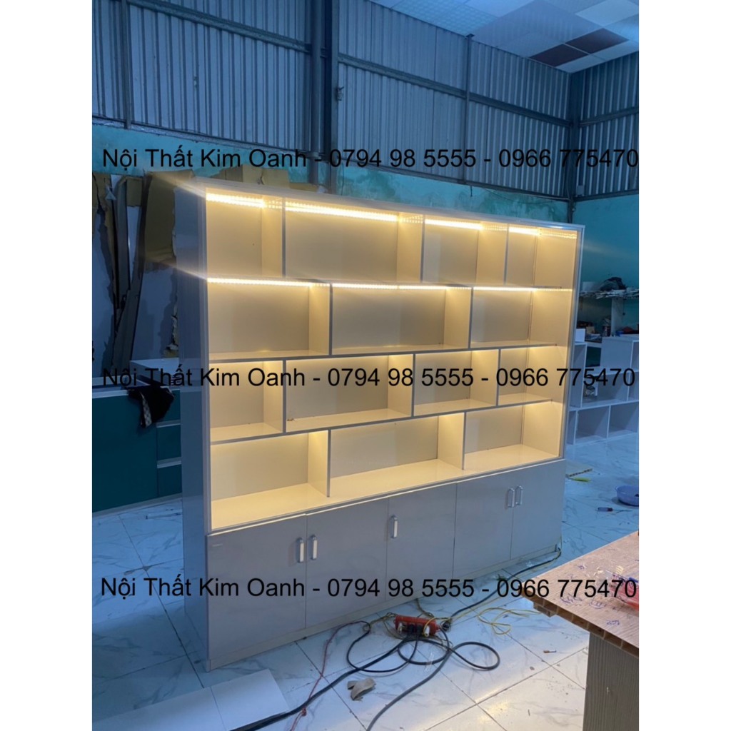 TỦ KÊ TRƯNG BÀY NHỰA ĐÀI LOAN SẴN LED 200*180 - NHẬN THEO YÊU CẦU