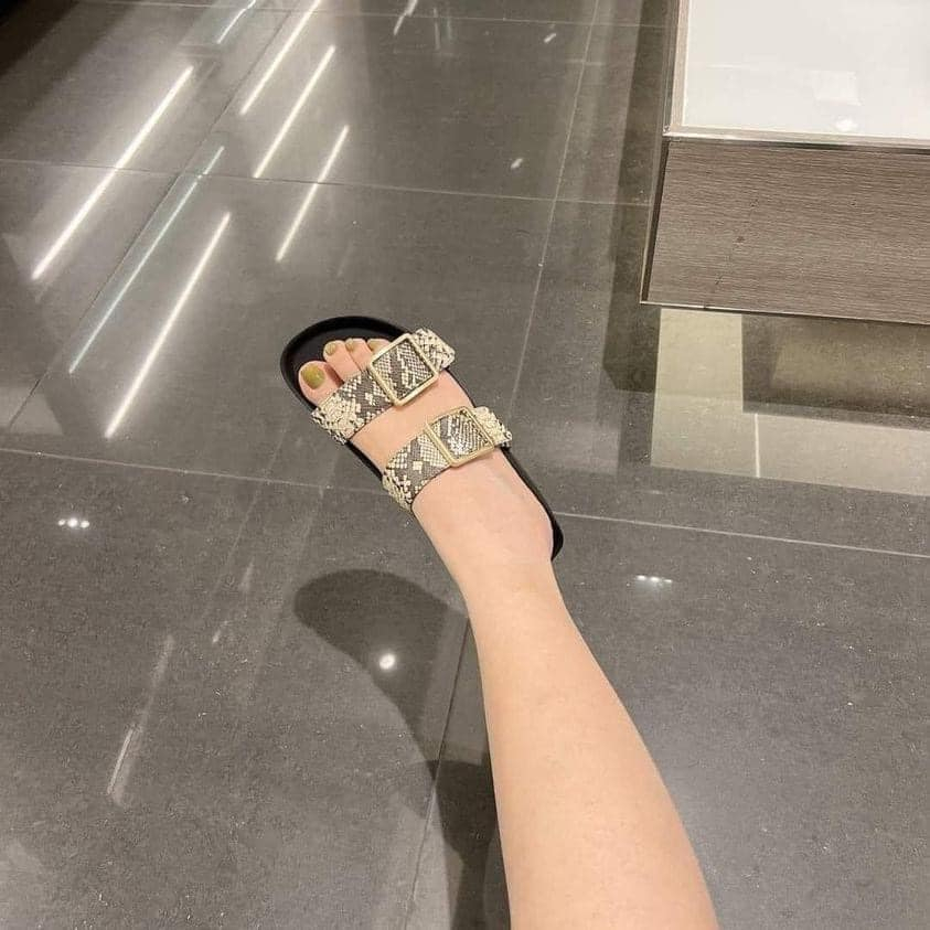 Dép Sandals nữ quai ngang CK1-70900281