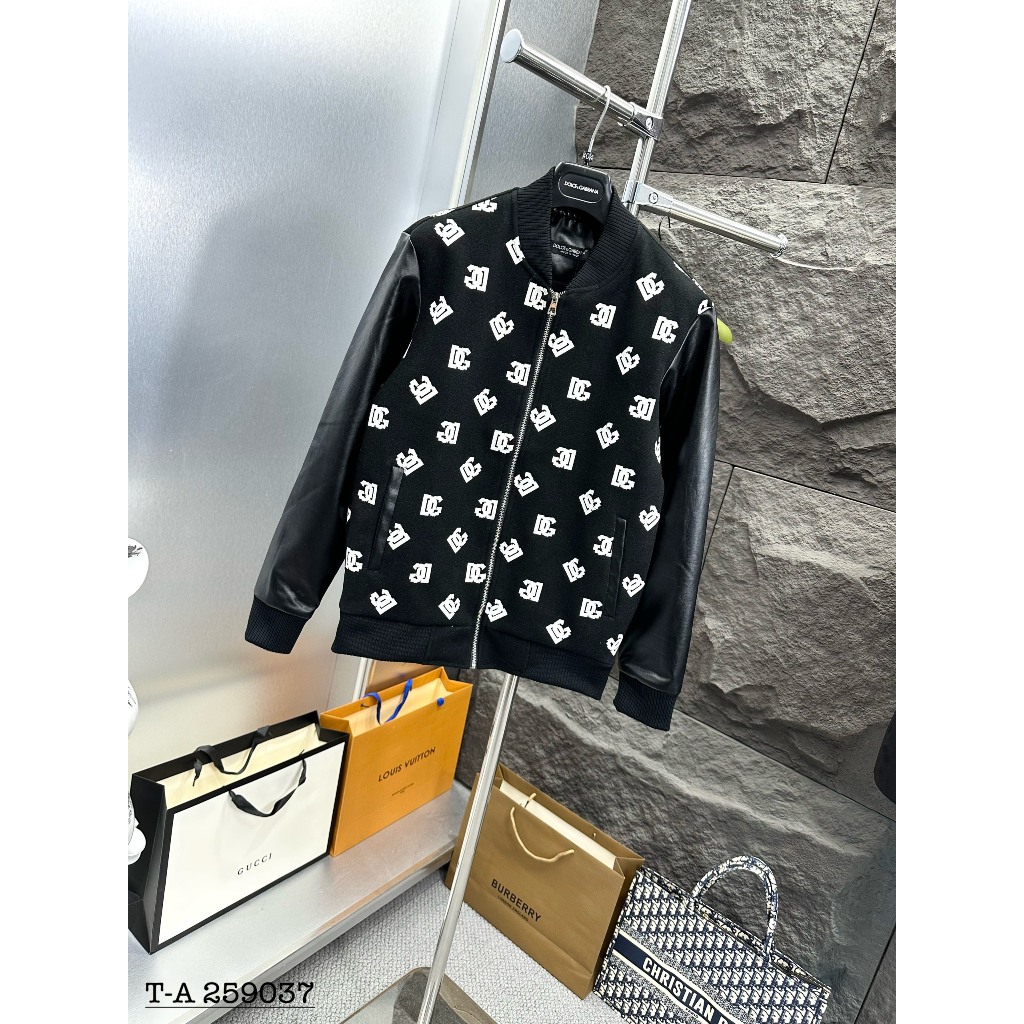 Áo Bomber Đôn Chề Đen Thêu Logo Trắng Full Áo Siêu Hot - Áo Khoác Cao Cấp Cho Nam