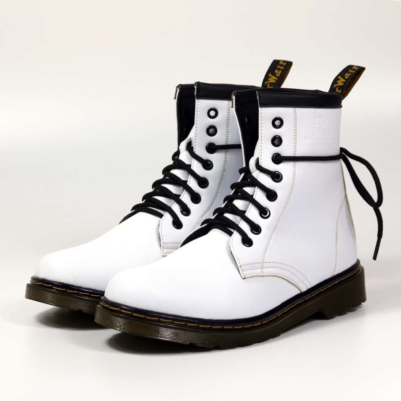 Giày Dr.martens trắng size 36 thanh lý