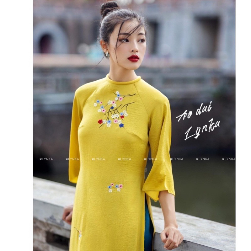 T08-Áo dài cách tân thêu hoa/aodailynka88