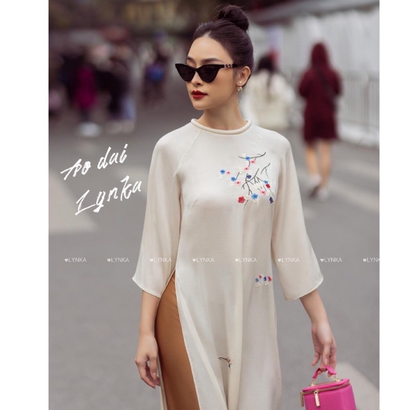 T08-Áo dài cách tân thêu hoa/aodailynka88