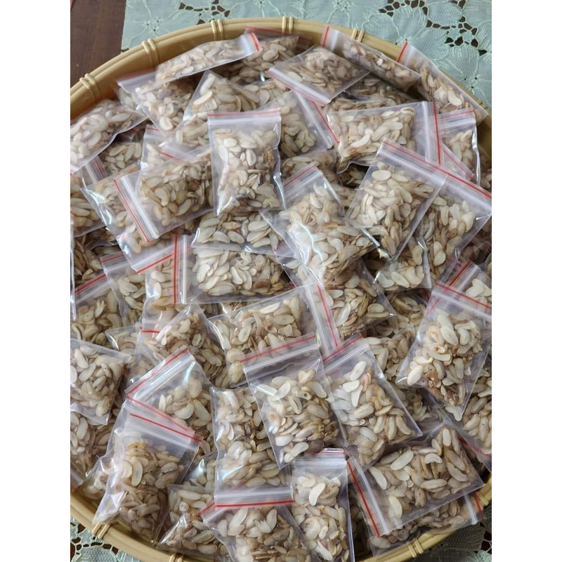 Hạt Sang Rừng giá 9500d/  hạt. hàng đẹp loại 1. hạt trắng  to đẹp