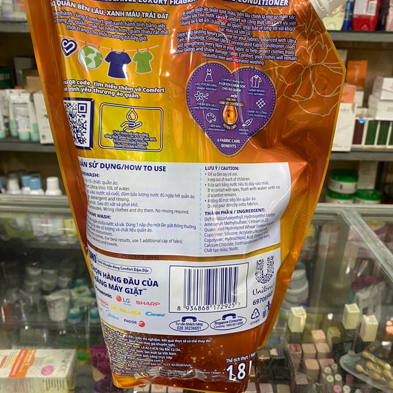 Nước xả vải Comfort hương nước hoa thiên nhiên  sophia túi 1.8 lít