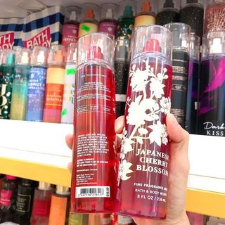 Xịt thơm Bath & body works cherry 236ml
