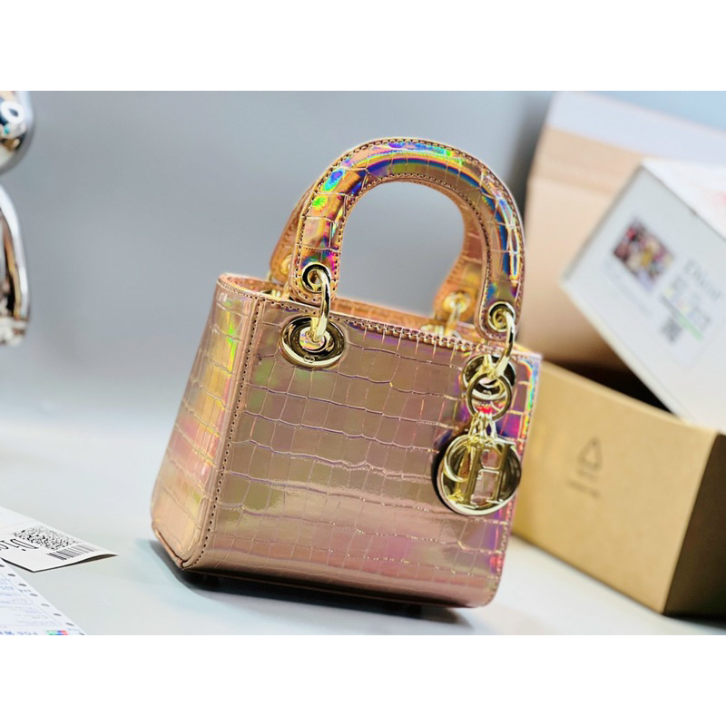 Túi xách la dy ánh xà cừ