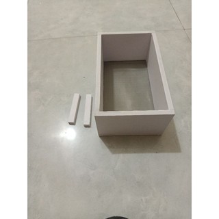 Khay tách phân lưới inox 304 chống rỉ cao 10cm khung bằng Fomex 10ly cứng nhẹ bền.