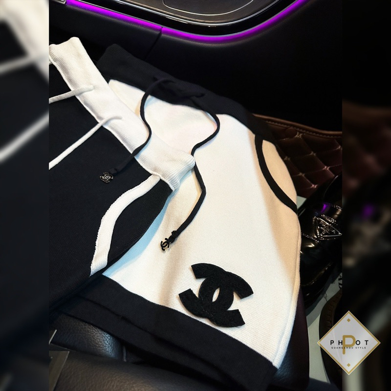 Chân váy len channel