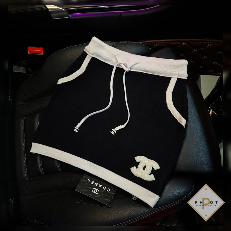 Chân váy len channel