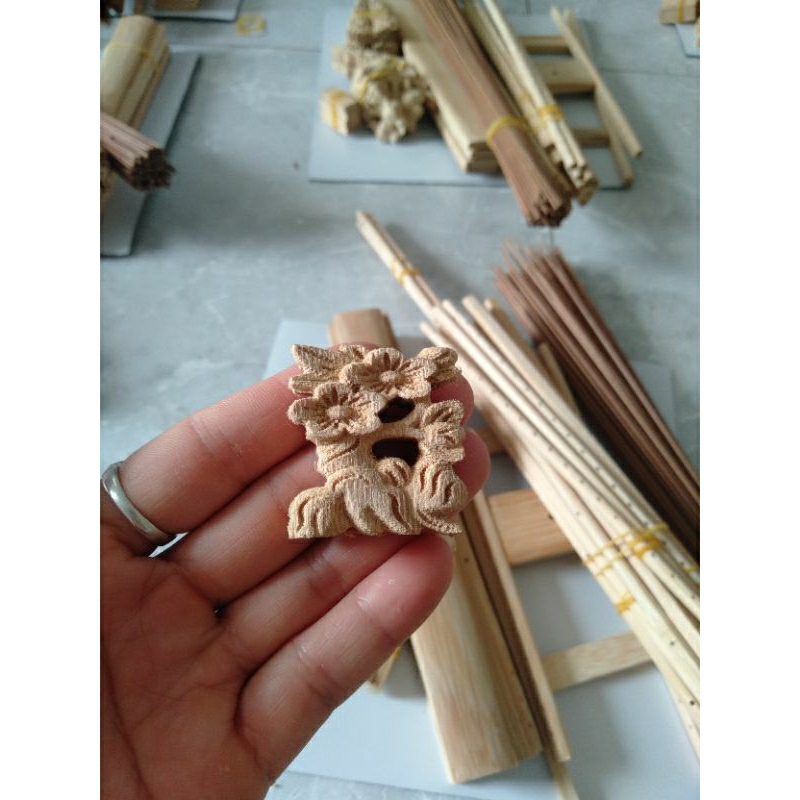 Khung hút mật, chim sâu tự giáp