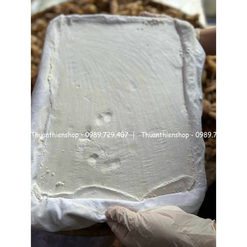 Tinh bột nghệ đen thủ công