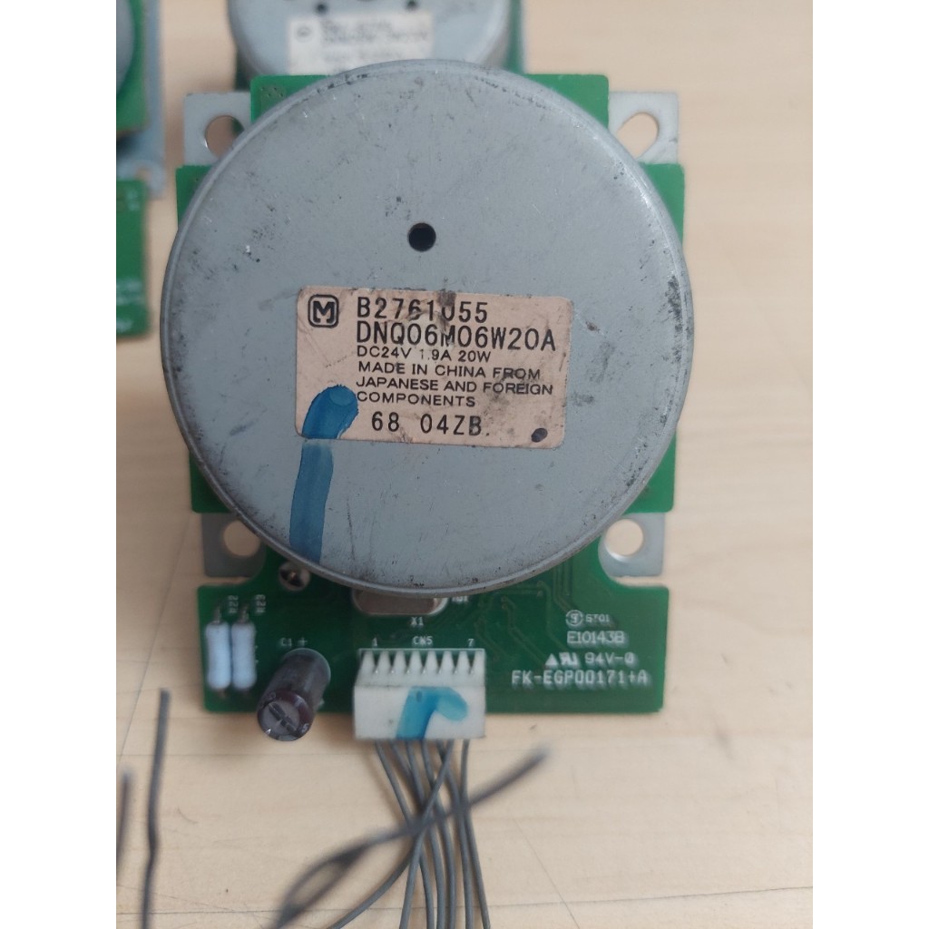 Motor combo8 gồm 04 motor như hình RK2-1567,AX060388, RM1-6786, B2761055 chế DIY
