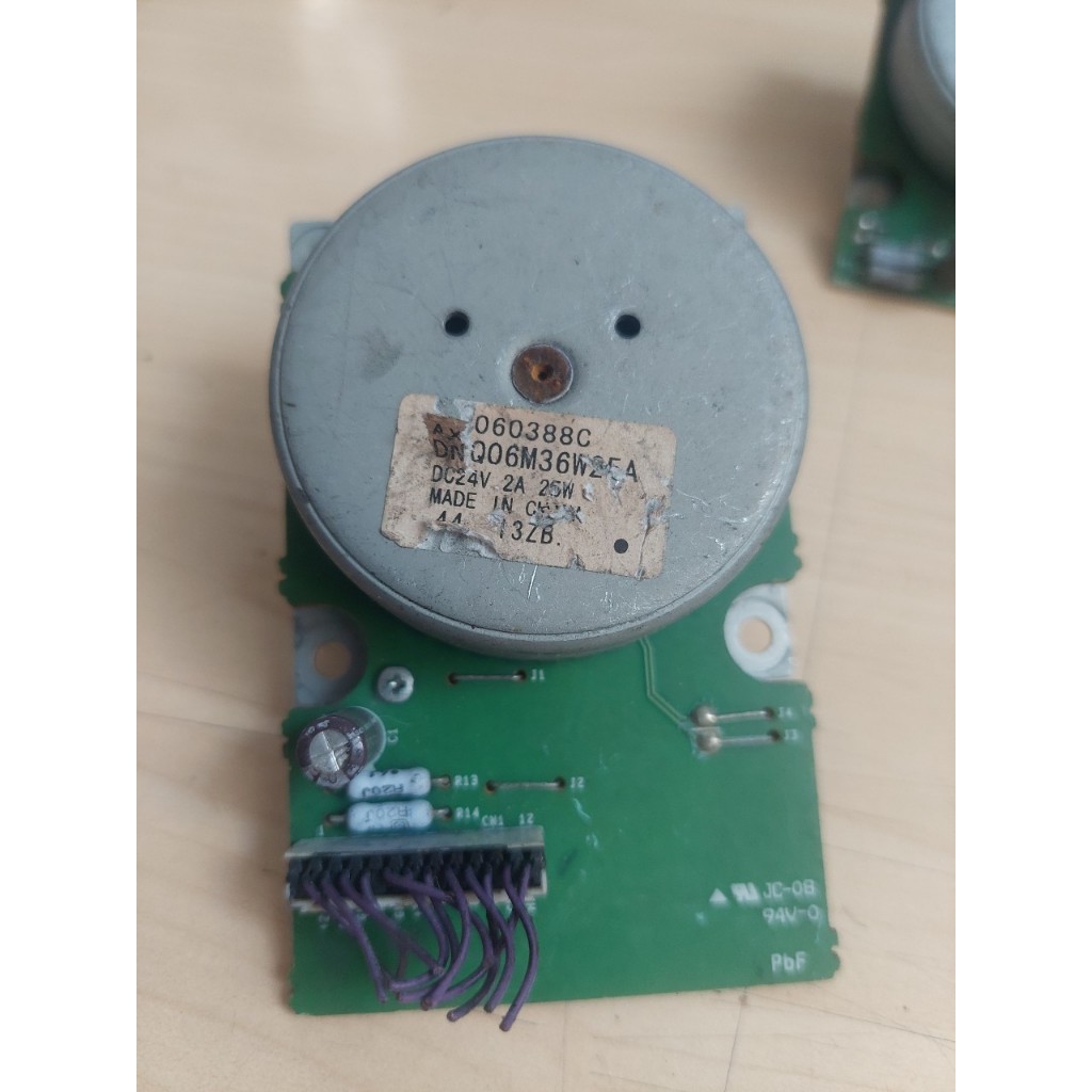 Motor combo8 gồm 04 motor như hình RK2-1567,AX060388, RM1-6786, B2761055 chế DIY